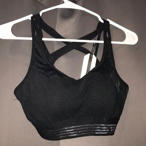 Black cross back sports bra